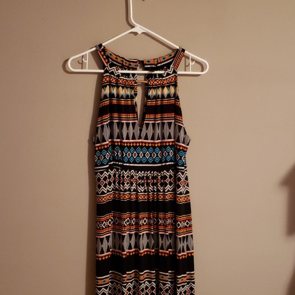 Cute Apt. 9 maxi dress, like new!